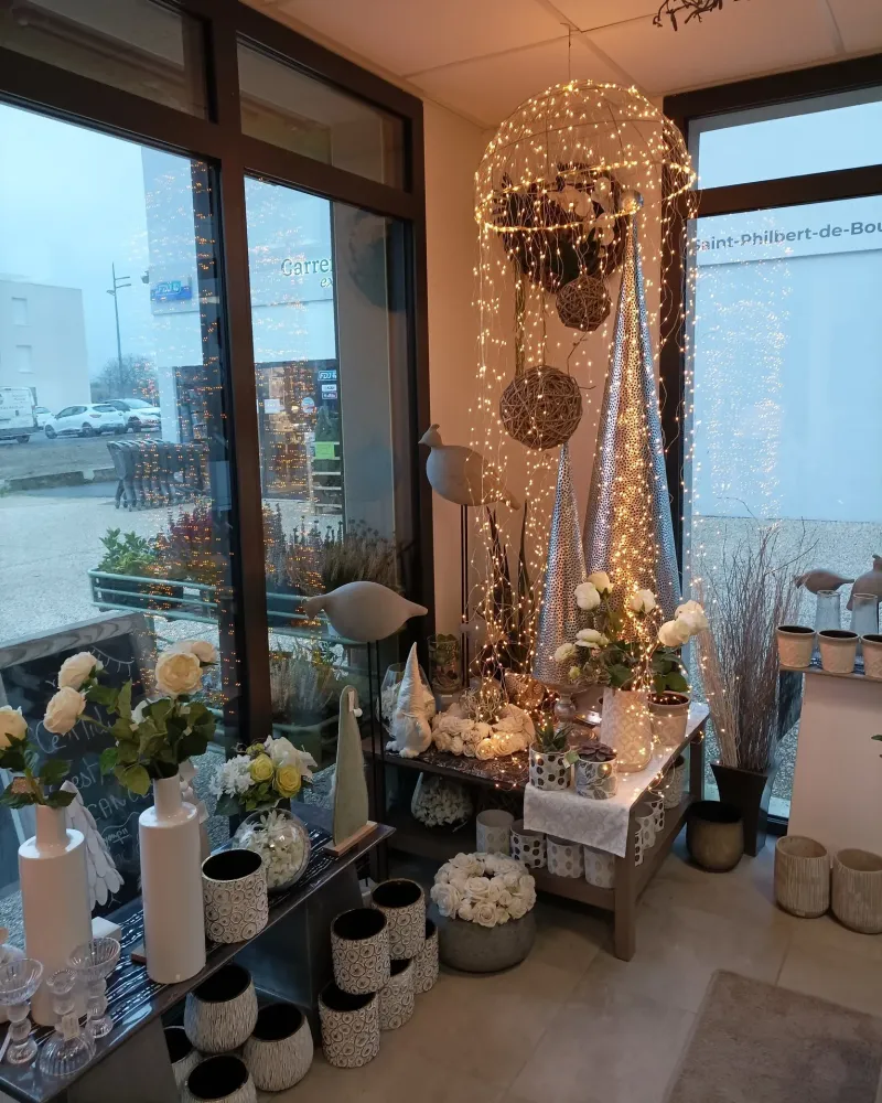 Décoration florales et pots (5)webp